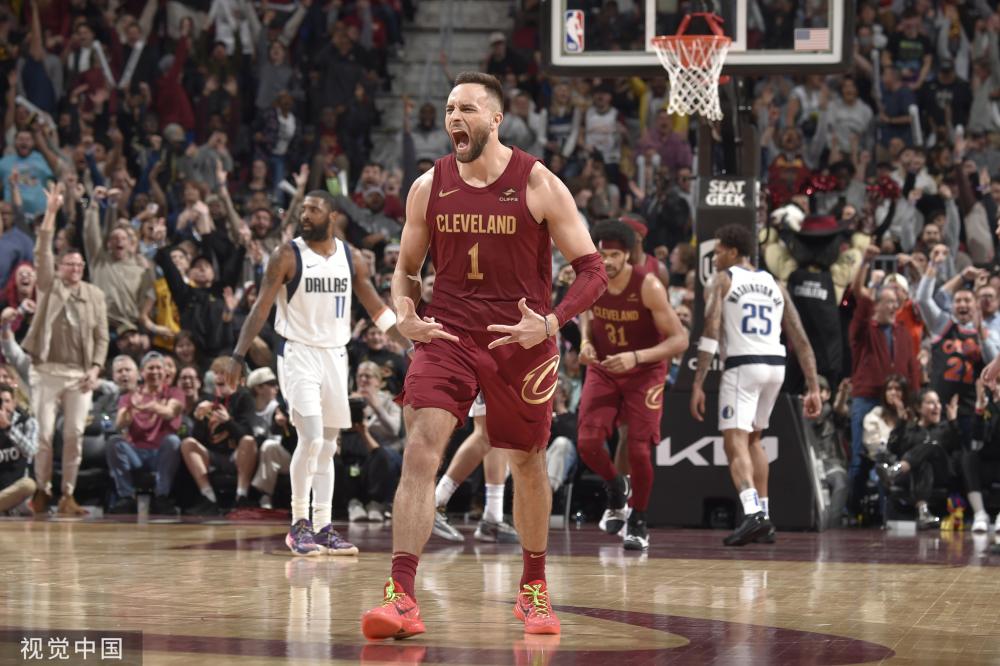 人们对足球 人们对足球